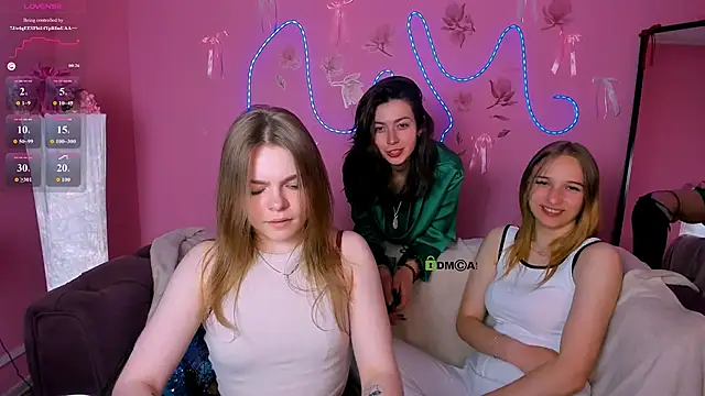 veronica_bubble webcam
