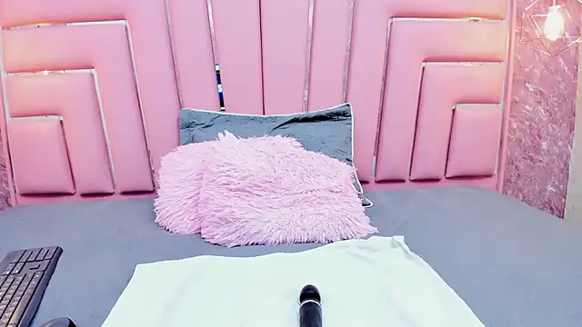 Luu_Adams webcam