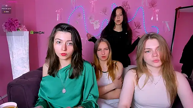 veronica_bubble webcam