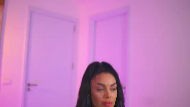 LatinaMorene webcam