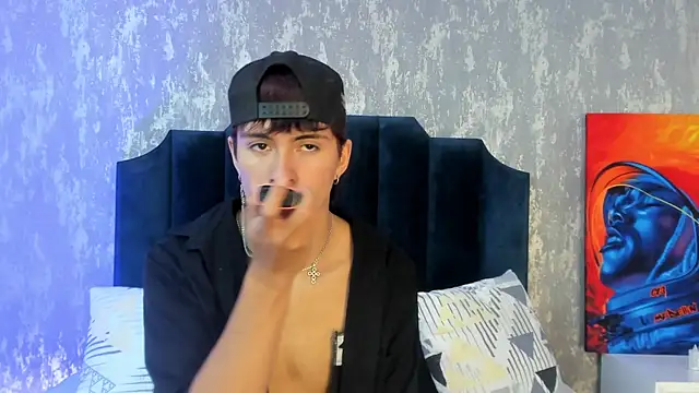 Liam_Grayson_ webcam