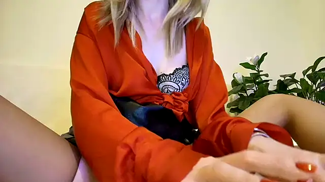 politeeliza - Politeeliza's free webcam - UK Sex Cams