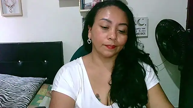 zaray_bella webcam