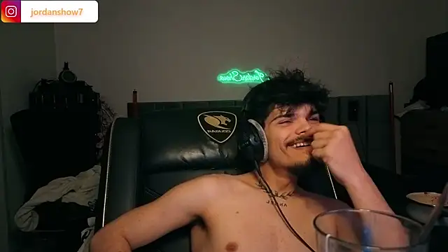 JordanShow webcam