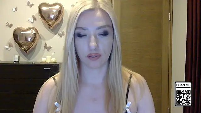 Wild_Silk_Desire webcam