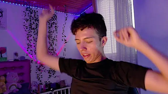 Dani_Dancer webcam