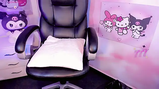 EmmaSweet23 webcam