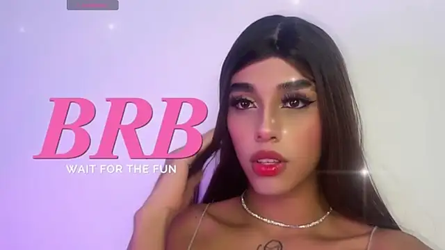 Ari_Miaxx webcam
