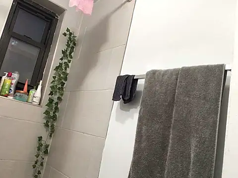 littyleesh1 live sex cam