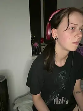Queenadri webcam