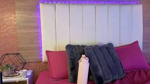 AgnesIvanova webcam
