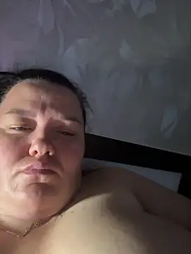 sunnyleila2101 - SunnyLeila2101's free webcam - UK Sex Cams