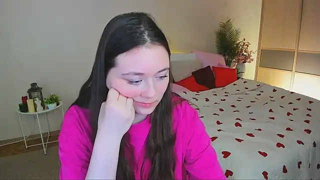 AlluringLookk webcam