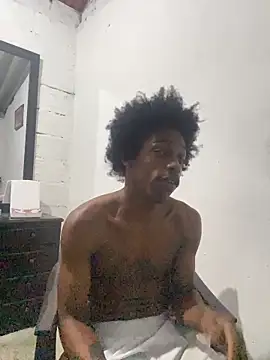 Larry-n-clouds webcam