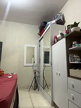 Indiazinhax webcam