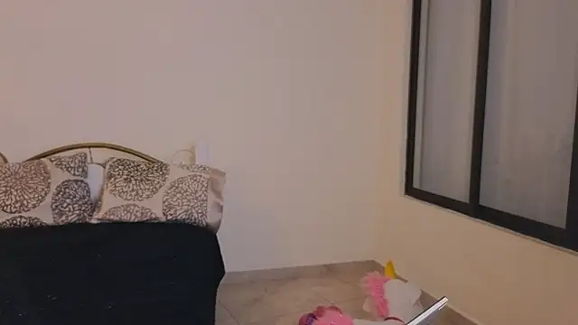 Antonella_Maxwell webcam