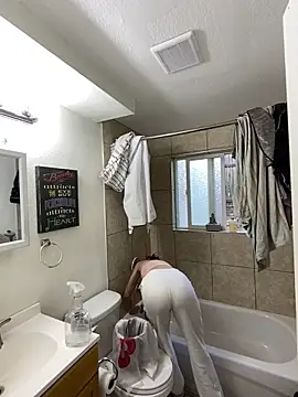 ThornsandHoney webcam