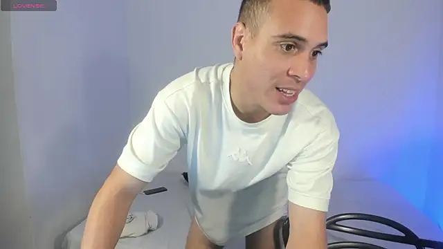 axel__fierro - Axel__fierro's free webcam - UK Sex Cams