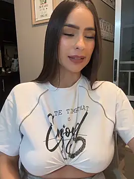Mau_White webcam