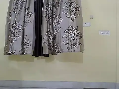 Model-Tanya webcam