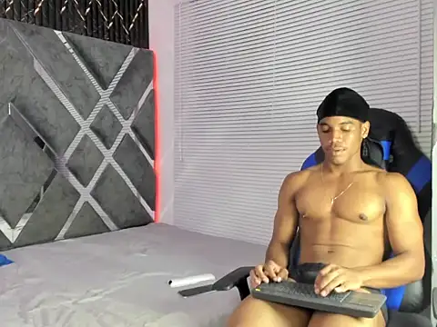 axel_silva4 - Axel_silva4's free webcam - UK Sex Cams