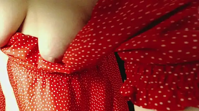 mmmPinUpGirl webcam