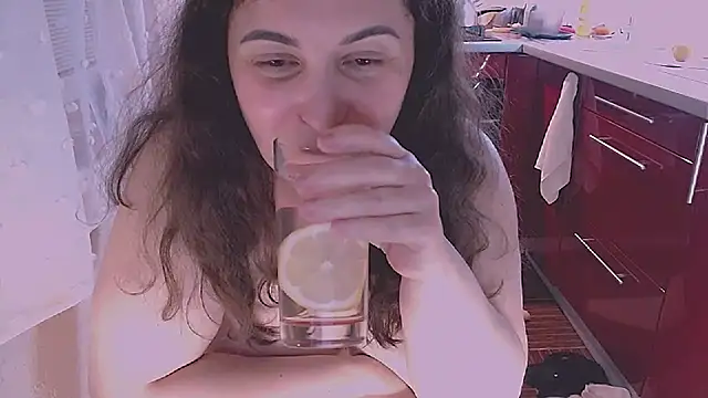 softlia - SoftLia's free webcam - UK Sex Cams