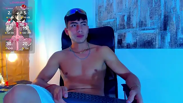 EthanSantori live sex cam
