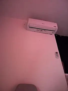 Hips_hannah webcam