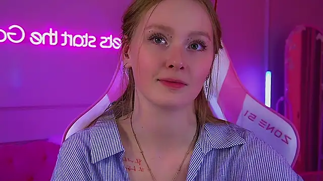 AgataFoxley webcam