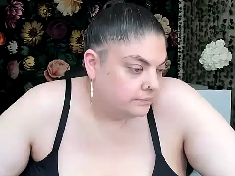 exxxotic_melons - Exxxotic_Melons's free webcam