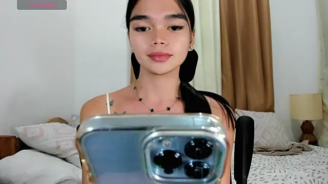 kendall_petite18 webcam