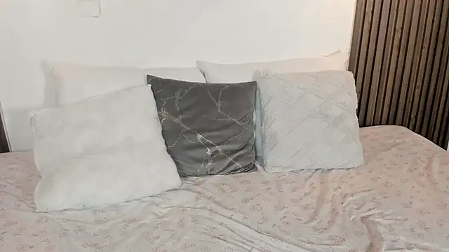 elliot_colton webcam