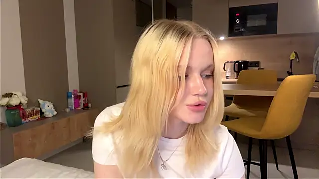 moonavelle webcam