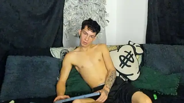 Pride_couple webcam
