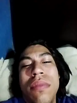 AlexAlejandro13 webcam