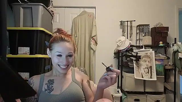thornsandhoney - ThornsandHoney's free webcam - UK Sex Cams