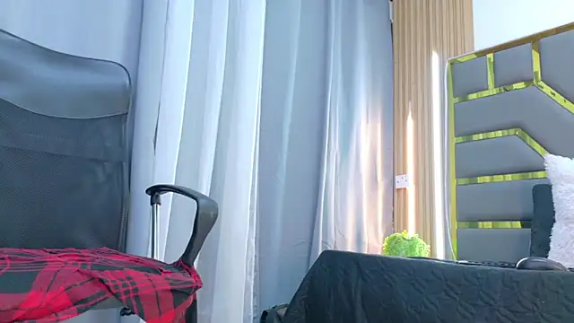 Oliver_bigblack_cock webcam