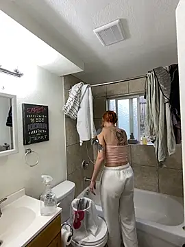 ThornsandHoney webcam