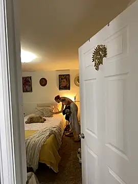 ThornsandHoney webcam