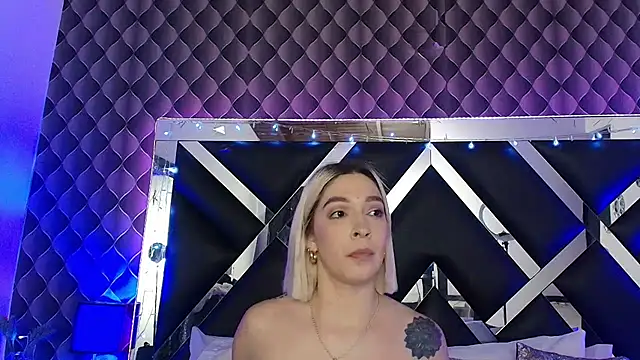 victoriaa_lee_ webcam
