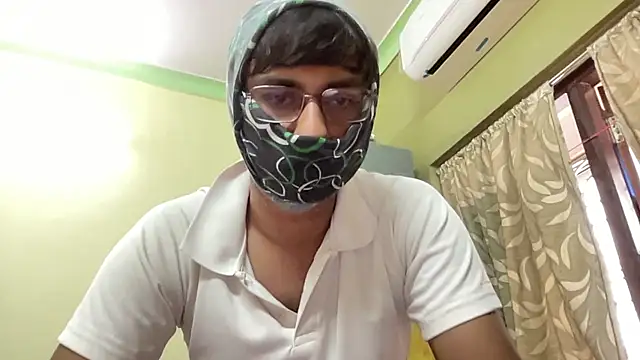 Slave_Aryan webcam