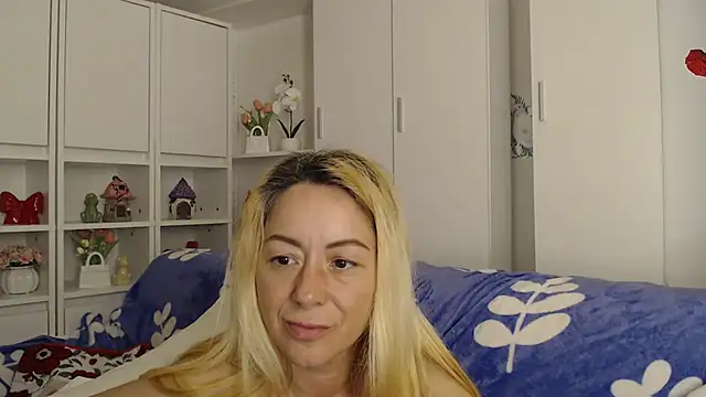 _karolynesyera_ webcam