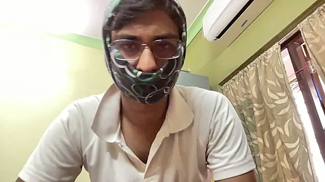 Slave_Aryan webcam