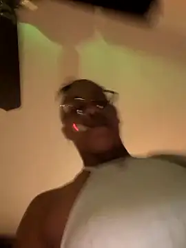 Synfulsymone9 webcam