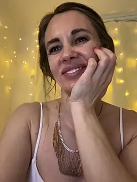 LucieMack webcam