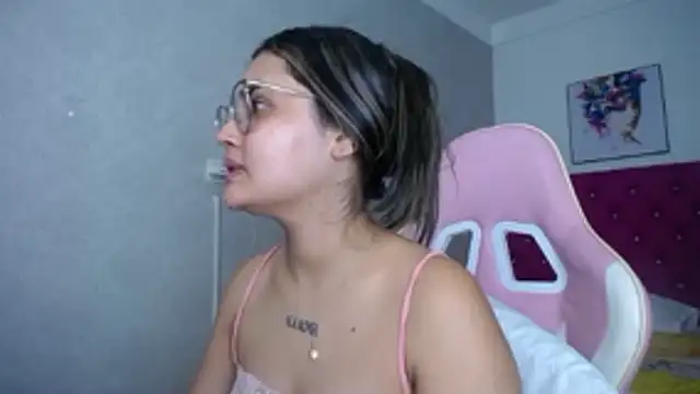 kathe-mills235 webcam