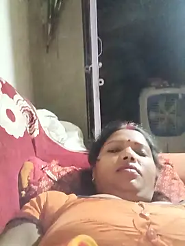 Cm_pooja webcam