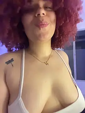Leyah__ webcam