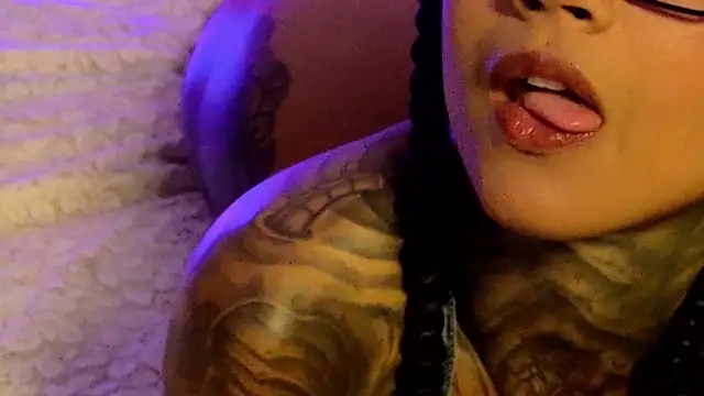xbigpeach webcam